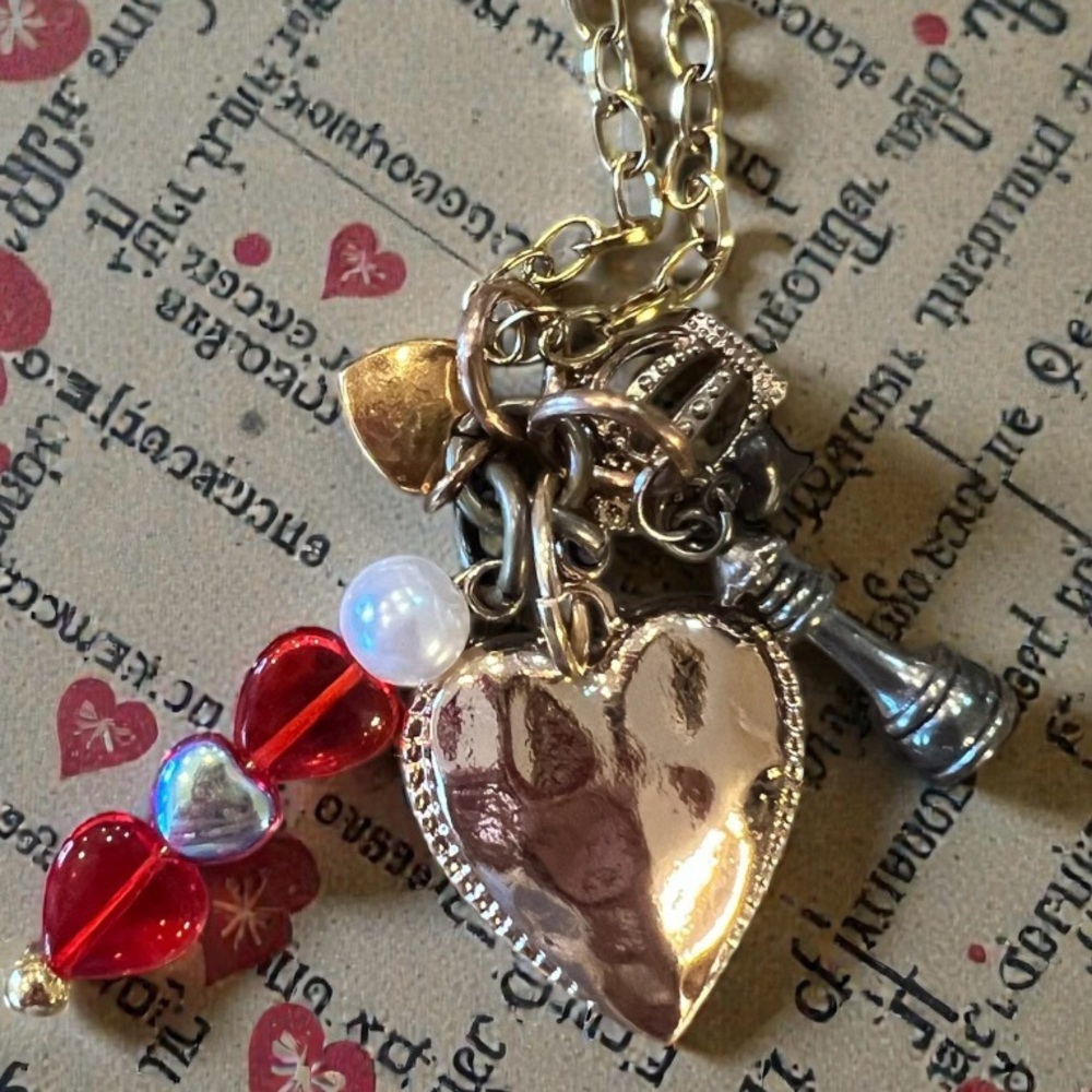 Vintage Queen of Hearts Charm Necklace